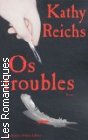 Couverture du livre intitulé "Os troubles (Bare bones)"